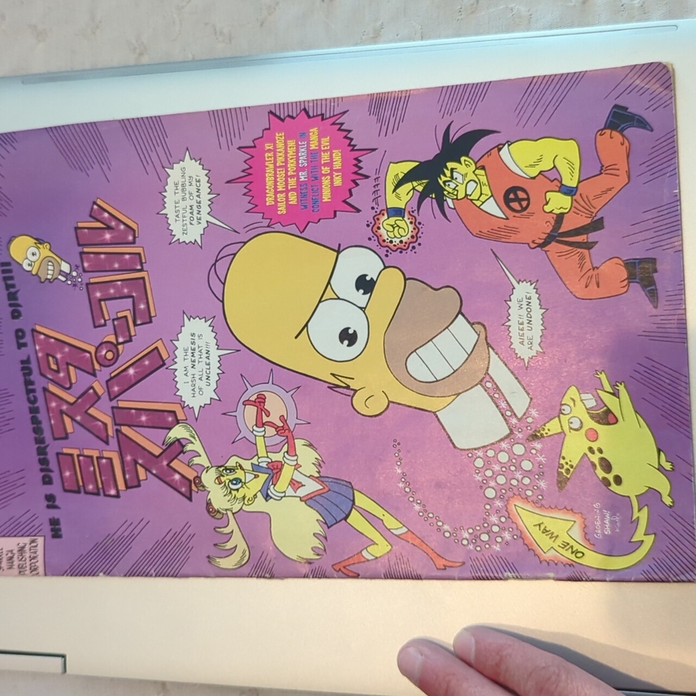 Comic Simpsons Comics And 3 Books - image 2